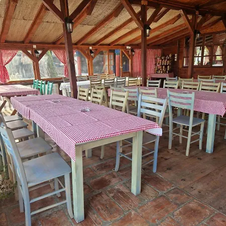 Kumova Vodenica Lodge Markova Crkva