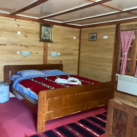 Lodge Kumova Vodenica *