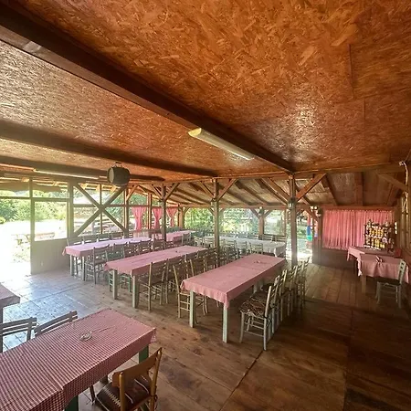 Kumova Vodenica Lodge *